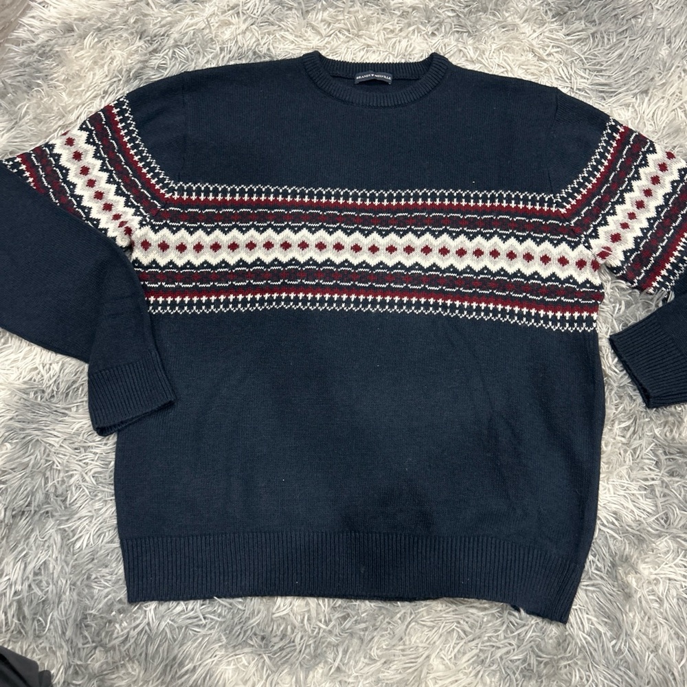 Brandy Melville Navy and Red Patterned Crewneck Sweater